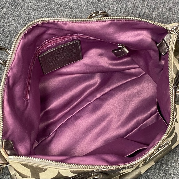 Coach Signature Logo Shoulder Bag - Picture 4 of 13